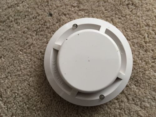 System Sensor 2251 Addressable Fire Alarm Smoke Detector