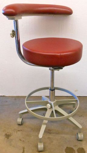 [NO MAKE/MODEL] DENTAL STOOL, DENTIST&#039;S CHAIR, PPC ALUM BASE, PNEUMATIC LIFT, U