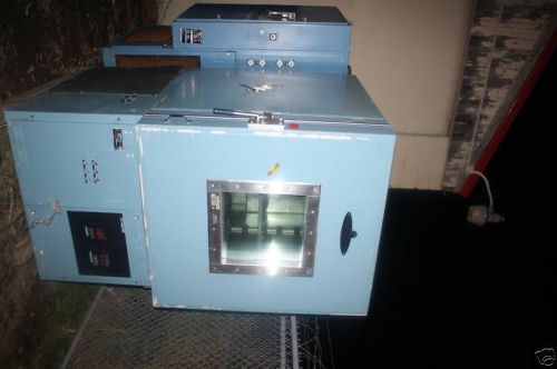 THERMOTRON M-30-CH-3 ENVIRONMENTAL CHAMBER