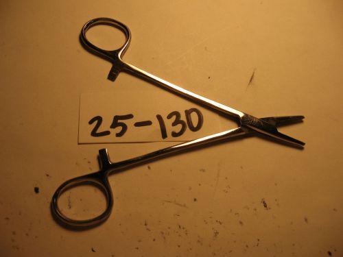 MAYO HEGAR NEEDLE HOLDER 14cm