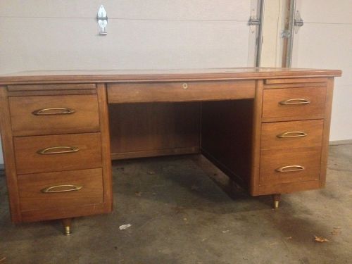 Mid-Century Modern Solid Oak Executives Desk