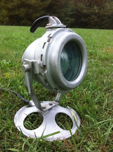 Crouse hinds rcder6 44655b portable flood light hazardous locations industrial for sale