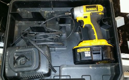 DC 823 dewalt Impact 3/8&#034; cordless 18v xrp