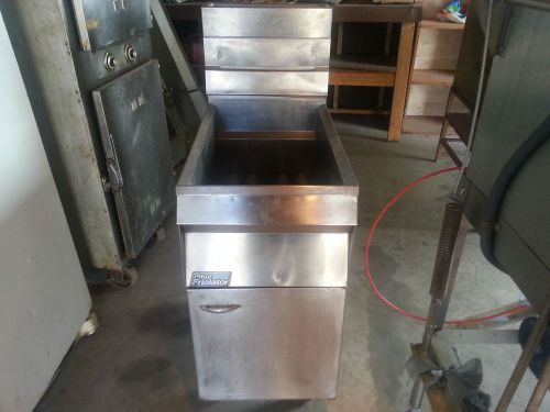 PITCO Frialator Deep Fat Fryer Commercial Grade Fryer Set up for Natural Gas