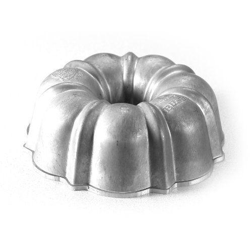 Nordic Ware Commercial NWC534 Original Bundt Pan w/ Premium Non-Stick Coating