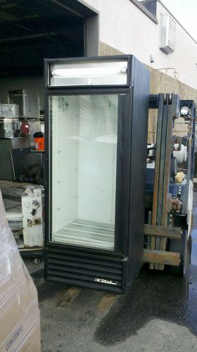 True GDM-26 Single Glass Door Merchandiser restaurant