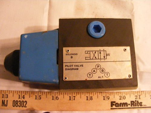 Vickers Directional Valve 8729DG4S4012AB60 Pilot Valve