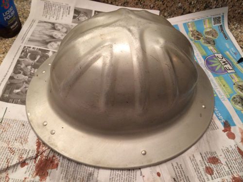 NICE VINTAGE MCDONALD LOS ANGELES ALUMINUM BIG BRIM OIL LOGGERS HARD HAT-ALUMINU