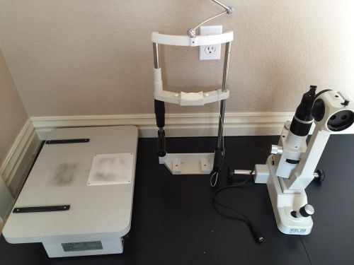 Reichert XCEL 200 Slit Lamp