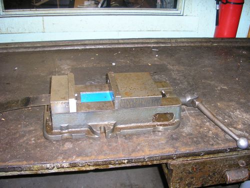 KURT D675 MILLING VISE 6&#034; WITH HANDLE