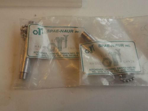 876-489 - QTY 2 - SPAE-NAUR MAGNET ON KEY CHAIN NEW