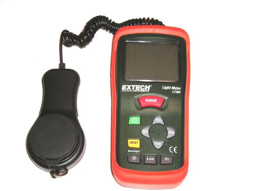 EXTECH LT300 LIGHT METER with CASE