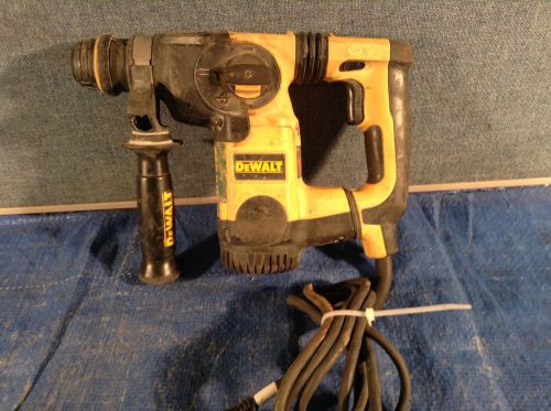 Dewalt D25323K 1 in. Heavy Duty SDS Rotary Hammer Kit