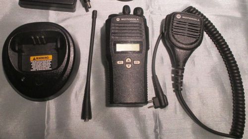 Motorola CP200XLS Limited Keypad 2-Way Radio/Charger/Battery/Antenna/Clip Mic