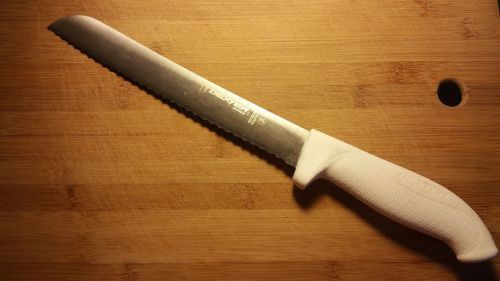 8-inch  scalloped bread knife #sg162-8sc. sofgrip by dexter russell. nsf rated for sale