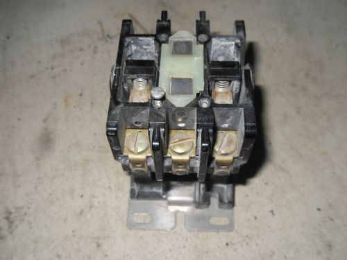 (Q3-3) 1 TELEMECANIQUE 2200EB230AA CONTACTOR