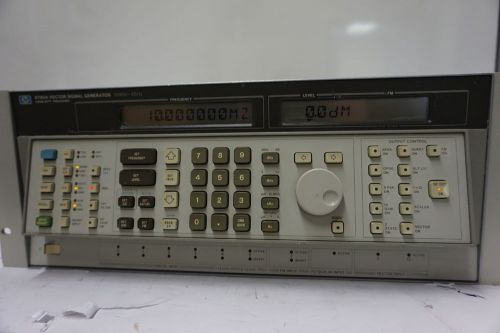 Agilent 8780A Vector Signal Generator Option 001 S/N 2943A00545