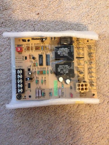 Armstrong Furnace Control Circuit Board 40403-001