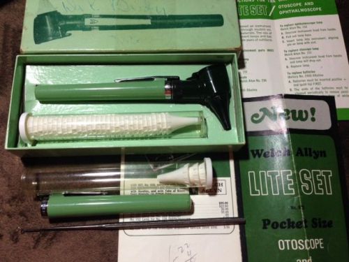 Vintage Welch Allyn Fiber Optics 229 Otoscope in Box + EXTRA...