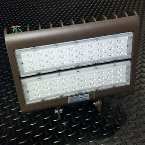 Optimal LED - TLFLF805YYZZ - 80W - 100-277VAC - LED Flood Light - Trunnion Mount