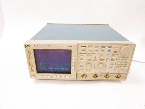 TEKTRONIX TDS754D 500 MHZ 2 GS S OSCILLOSCOPE TDS 754D 2M