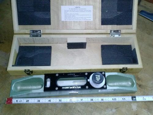 STARRETT MASTER PRECISION LEVEL in Wood Case Brevete .0005&#034; per 10&#034;