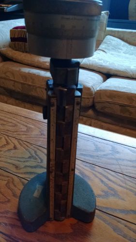 BROWN &amp; SHARPE 12&#034; HITE, HEIGHT GAUGE MODEL: 5851-12