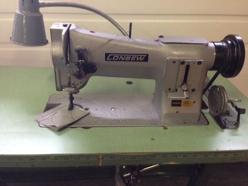 CONSEW  206RB-2 LEATHER WALKING FOOT  BIG BOBBIN +REV INDUSTRIAL SEWING MACHINE