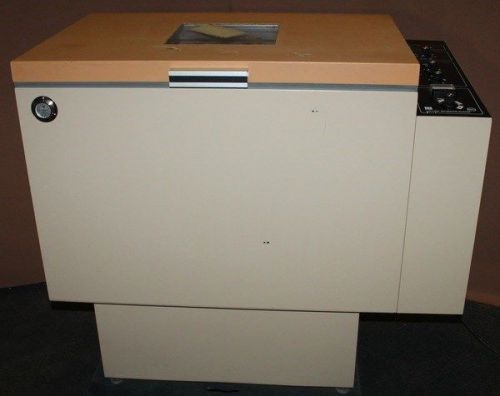 Lab-Line Incubator Shaker 3526. Free Shipping!