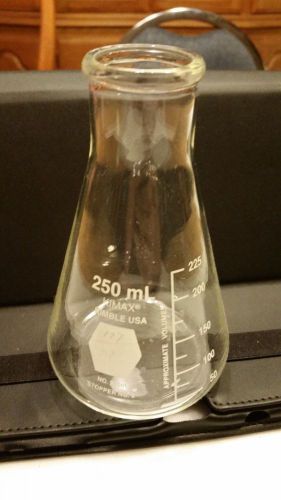 Kimble KIMAX Glass 250mL Heavy Duty Conical Erlenmeyer Flask 26500