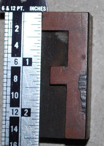 Vintage / Antique Letterpress Wood Printer&#039;s Type &#034;F&#034;,  2 1/2&#034; tall, 15 line