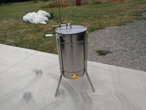 Brand New 3 Frame Stainless Steel Honey Extractor