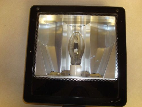 Standard Flood Light 150w MH 12X12