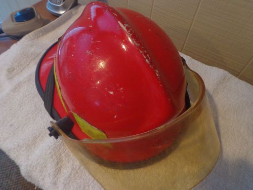 CAIRNS 662 C METRO II FIRE FIGHTING RED HELMET NR CAPTAIN N5A LEATHER