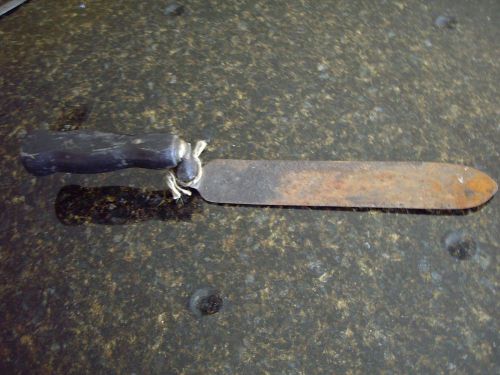 VINTAGE WOOD HANDLED 15.5” LONG CONCRETE MASONRY TOOL – bottom of tool is tapere