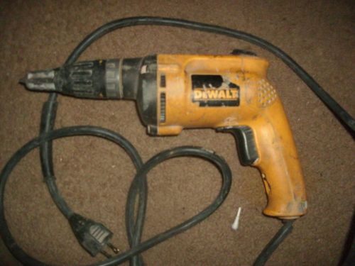 DEWALT DRYWALL SCREWDRIVER (GOOD CONDITION)