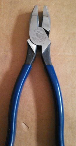 Klein D213-9NE 9&#034; Side-Cut Lineman&#039;s Pliers