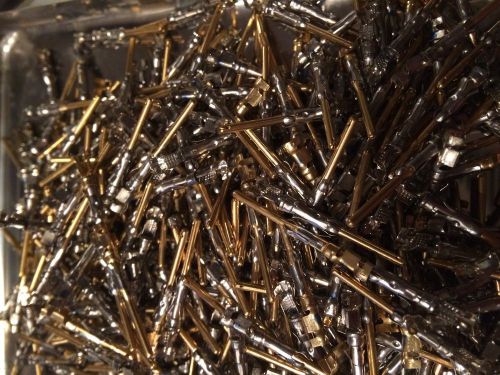 NEW Lot of 30  TE AMP 164161-4 CONN PIN 16-18AWG GOLD CRIMP