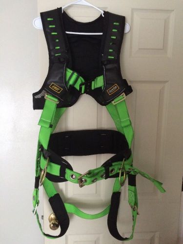 Guardian Fall Protection 193191 M-XL Monster Edge Harness with Side D-Rings