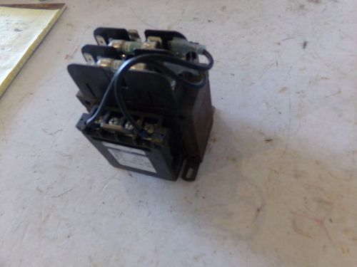 SIEMENS 150VA 105°C CONTROL TRANSFORMER W/ FUSE BLOCK 24-213-101-021 - USED