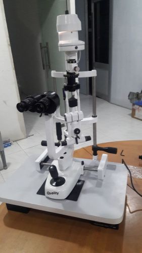 Slit Lamp With Foot Switch Control Camera