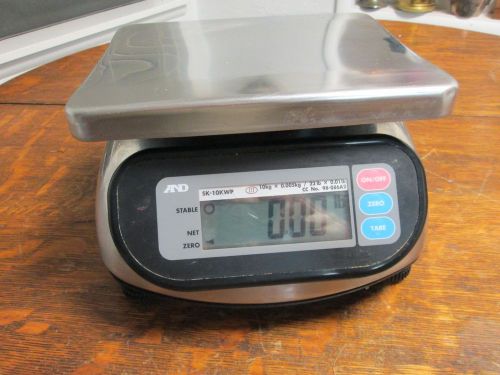 A&amp;D SK-10KWP 22 pound Industrial Portion Scale Battery powered  EUC