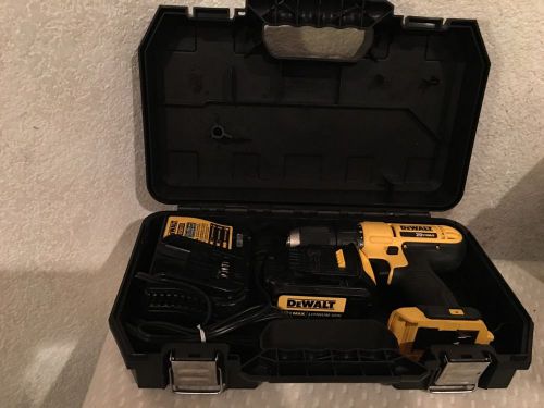 NEW DEWALT DRILL DRIVER MODEL DCD771 20 VOLT 3.0 AH BATTERY AND CHARGER/CASE.