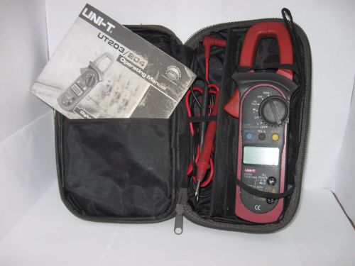 UNI-T UT204A 1.5&#034; LCD Handheld Digital Clamp Multimeter