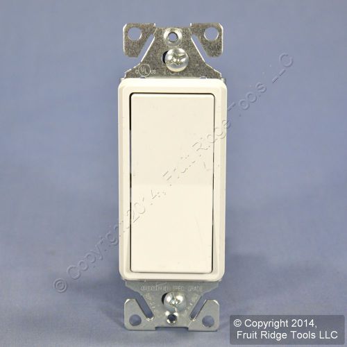 Cooper SCRATCHED White 3-Way Decorator Rocker Wall Light Switch 15A Bulk 7503W