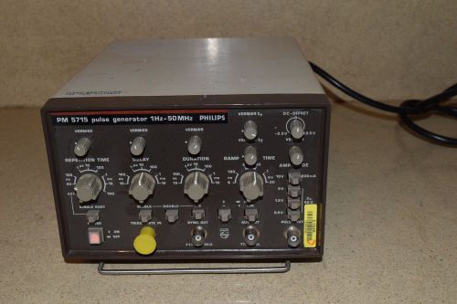 PHILIPS PM 5715 PM5715  PULSE GENERATOR 1Hz - 50 MHz