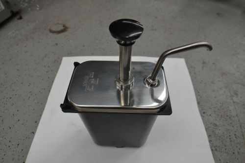 NEW Stainless Steel Server Syrup Pumps model 82070 &amp; Carlise Coldmaster Pan SET