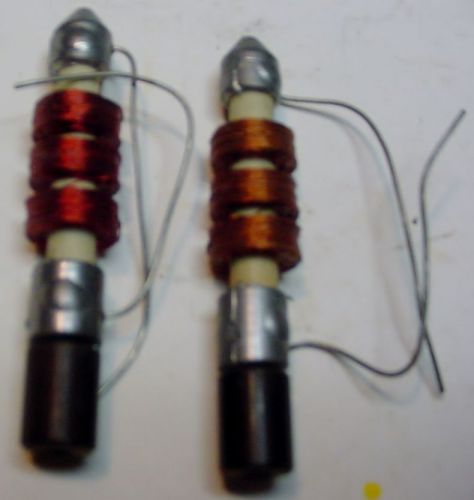 2 NOS National R-100U 1 mH 0.125 mA RF Chokes on micarda insulator.