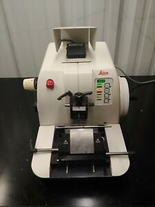 Leica RM2155 Rotary Microtome with Footswitch &amp; Blade Holder Auto Cut RM 2155