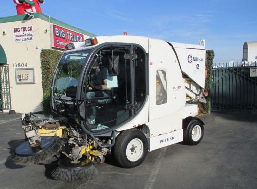 2005 nilfisk advance rs 1300 diesel ride on sidewalk street sweeper 958 hours for sale